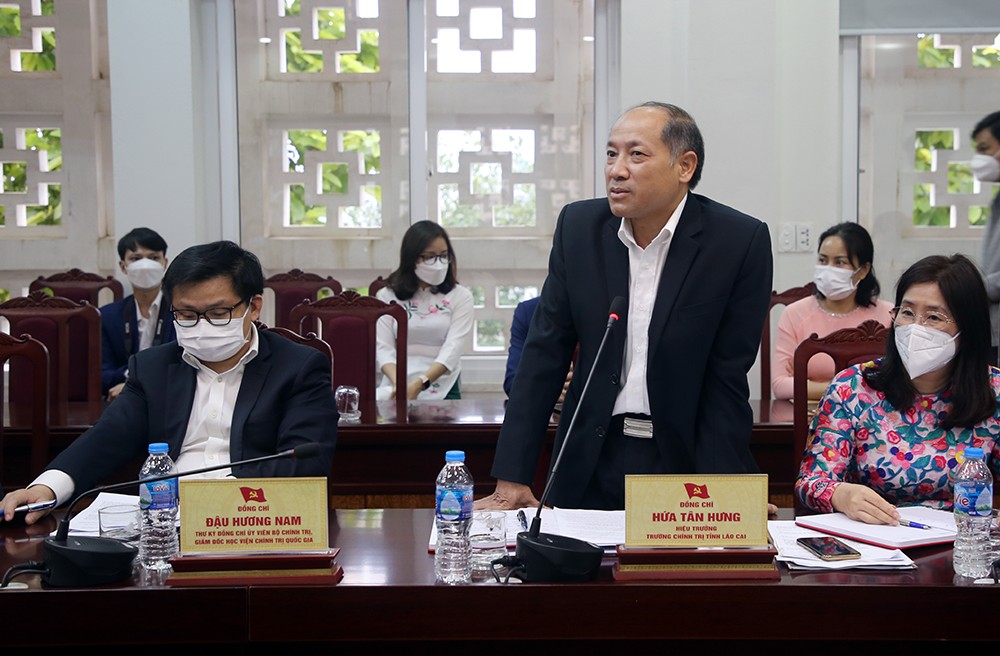 Đồng chí Nguyễn Xuân Thắng, Ủy viên Bộ Chính trị, Giám đốc Học viện Chính trị Quốc gia Hồ Chí Minh, Chủ tịch Hội đồng Lý luận Trung ương làm việc với Tỉnh ủy Lào Cai ảnh 5