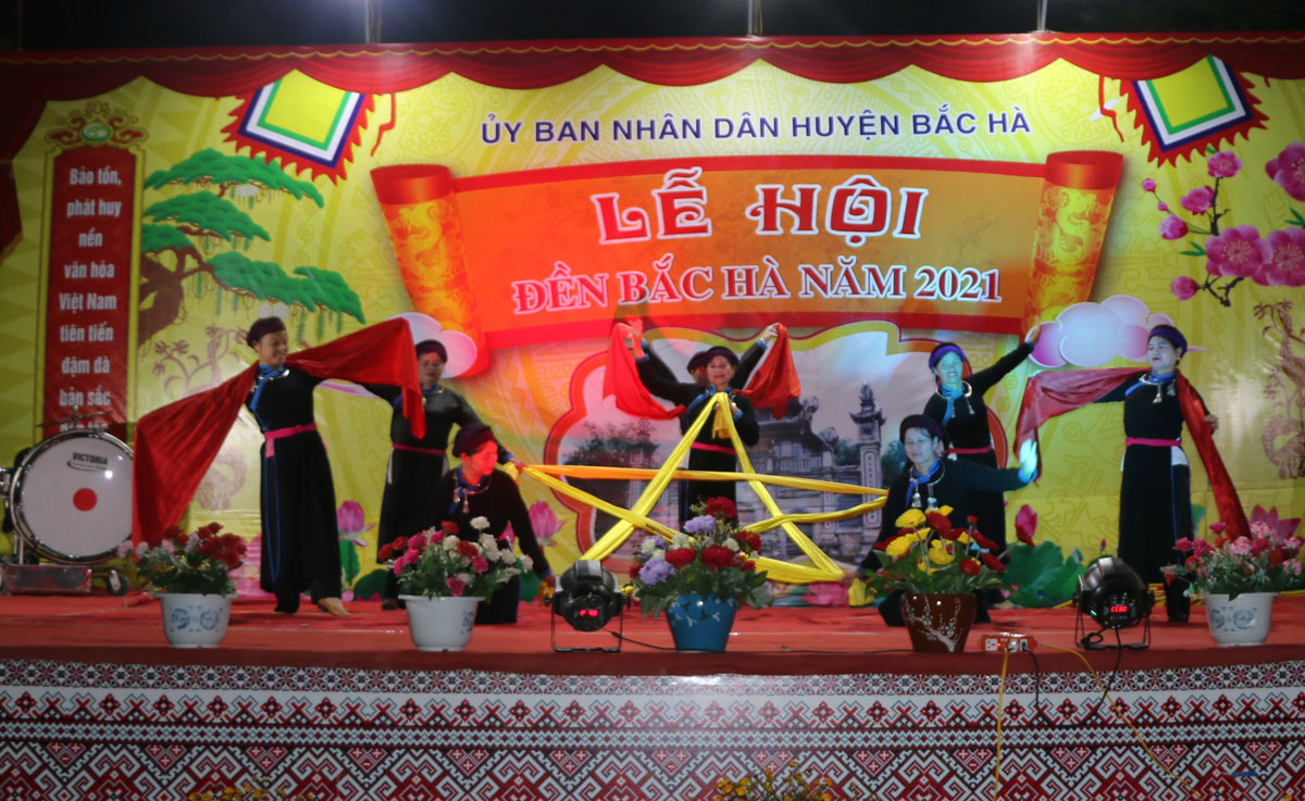 Hấp dẫn đêm văn nghệ chào mừng lễ hội đền Bắc Hà năm 2021 ảnh 2 Hấp dẫn đêm văn nghệ chào mừng lễ hội đền Bắc Hà năm 2021 ảnh 2