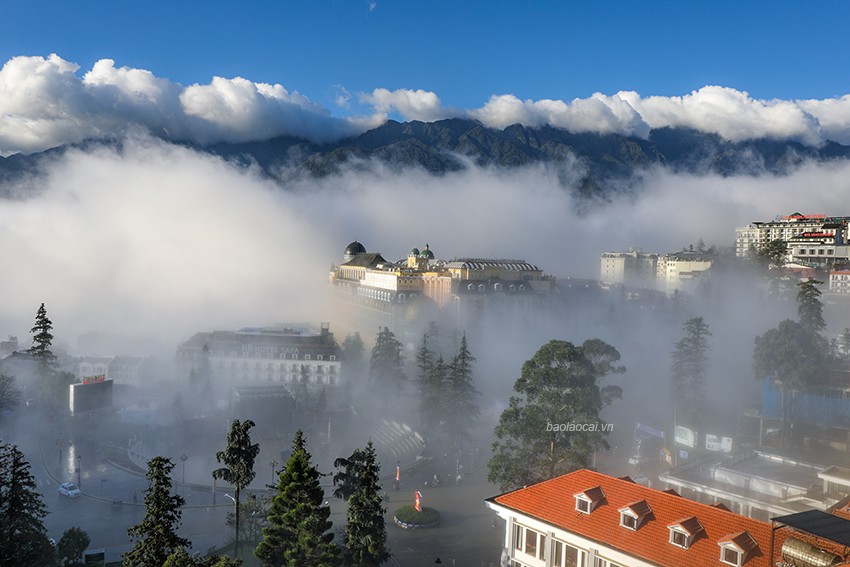 Sa Pa bồng bềnh trong mây trắng ảnh 1