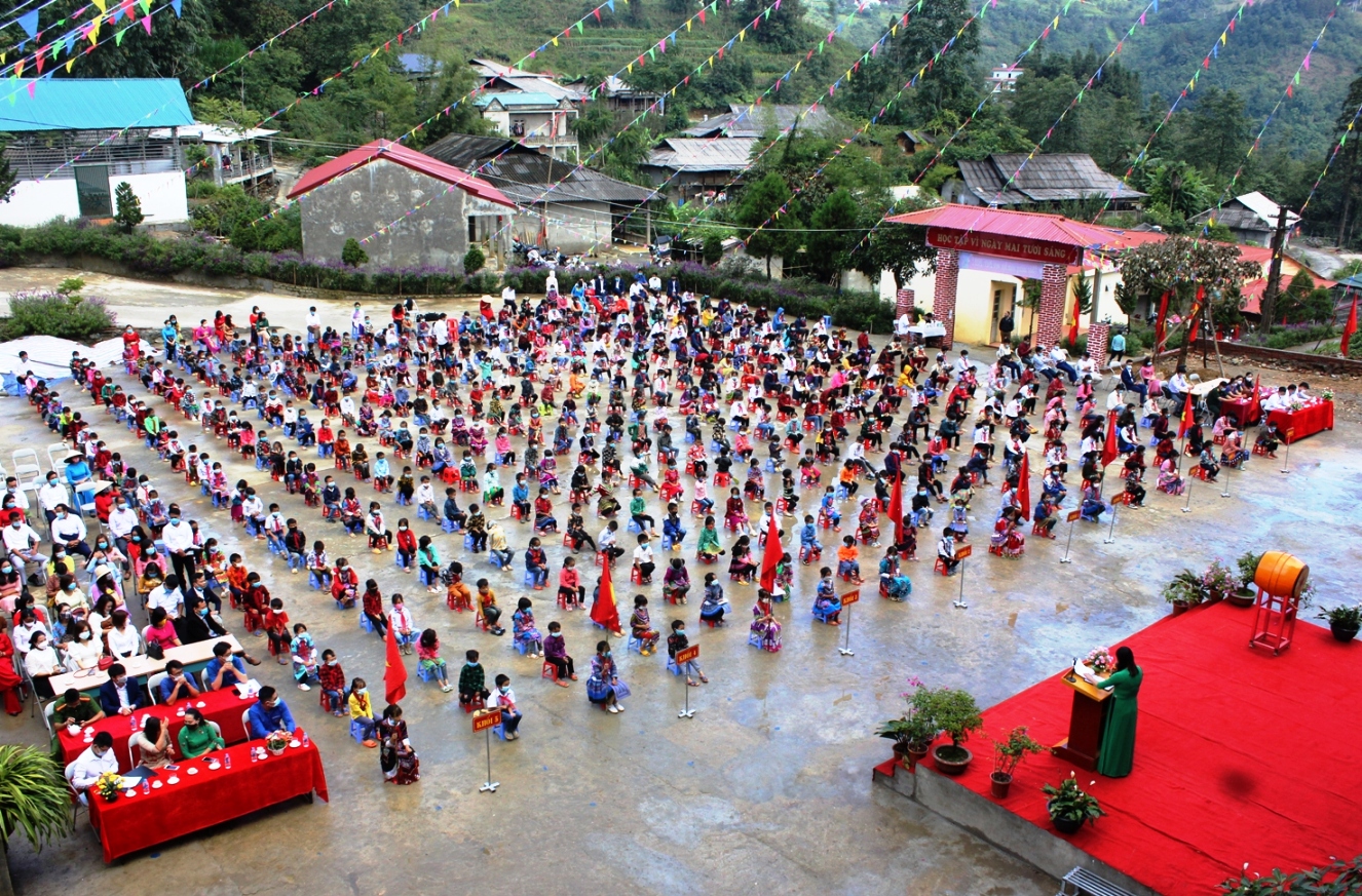 Quang cảnh Lễ khai giảng.