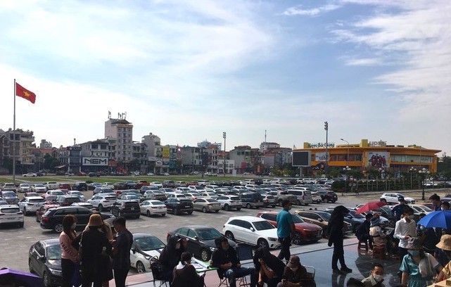 Đất nền vọt giá tăng chóng mặt, bất động sản cuối năm nóng hầm hập ảnh 1 Đất nền vọt giá tăng chóng mặt, bất động sản cuối năm nóng hầm hập ảnh 1