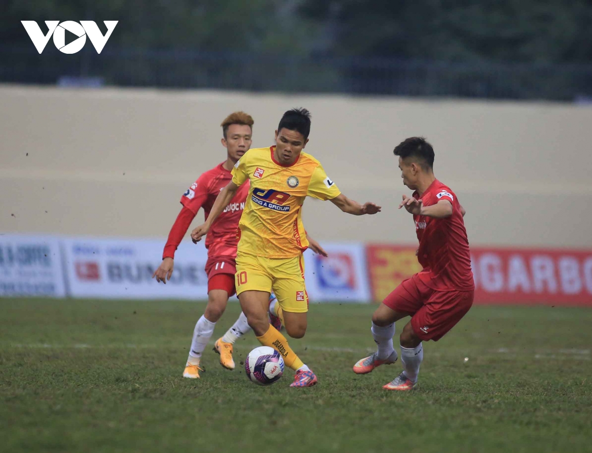 V-League 2021 tạm dừng từ vòng 4 ảnh 1