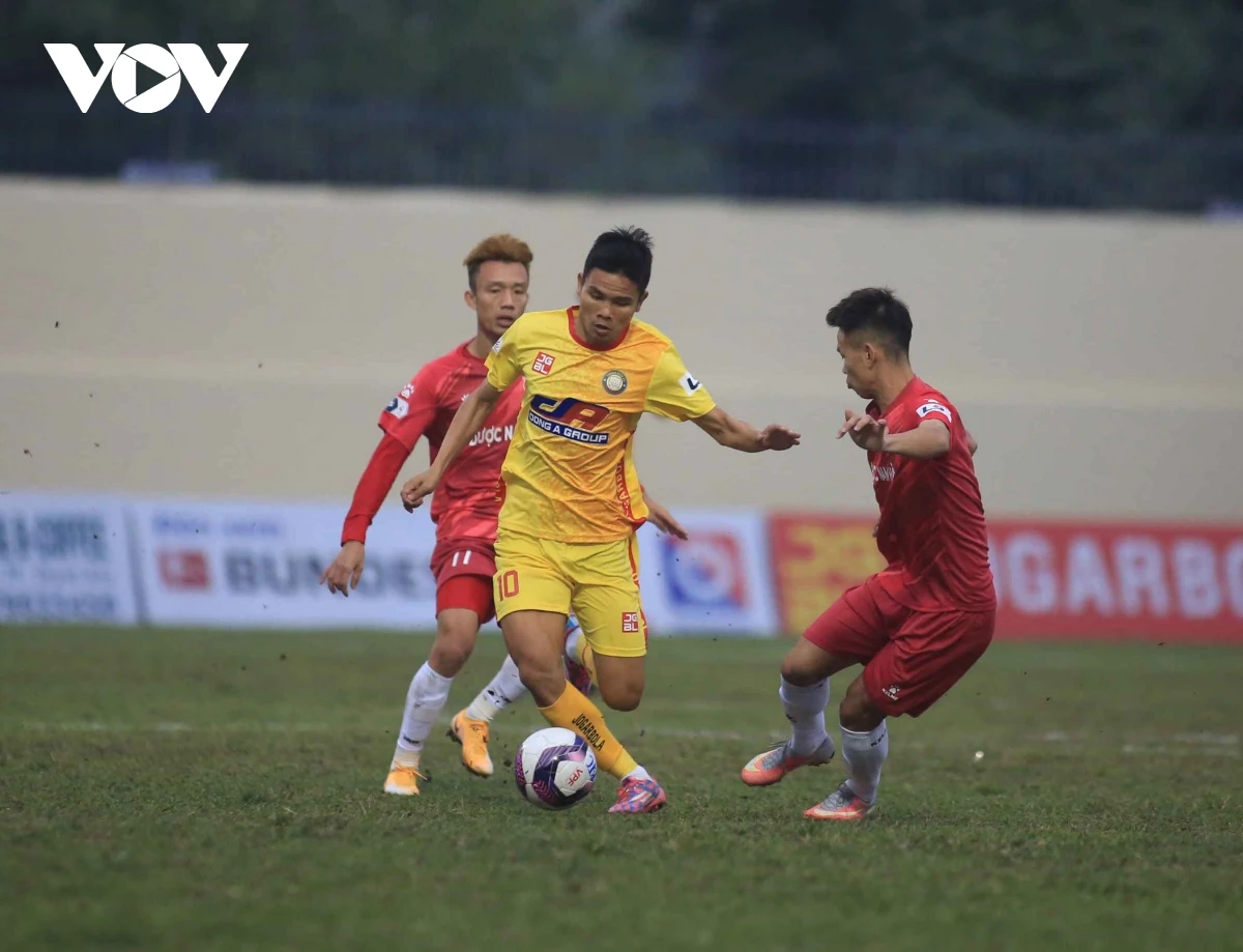 V-League 2021 tạm dừng từ vòng 4 ảnh 1