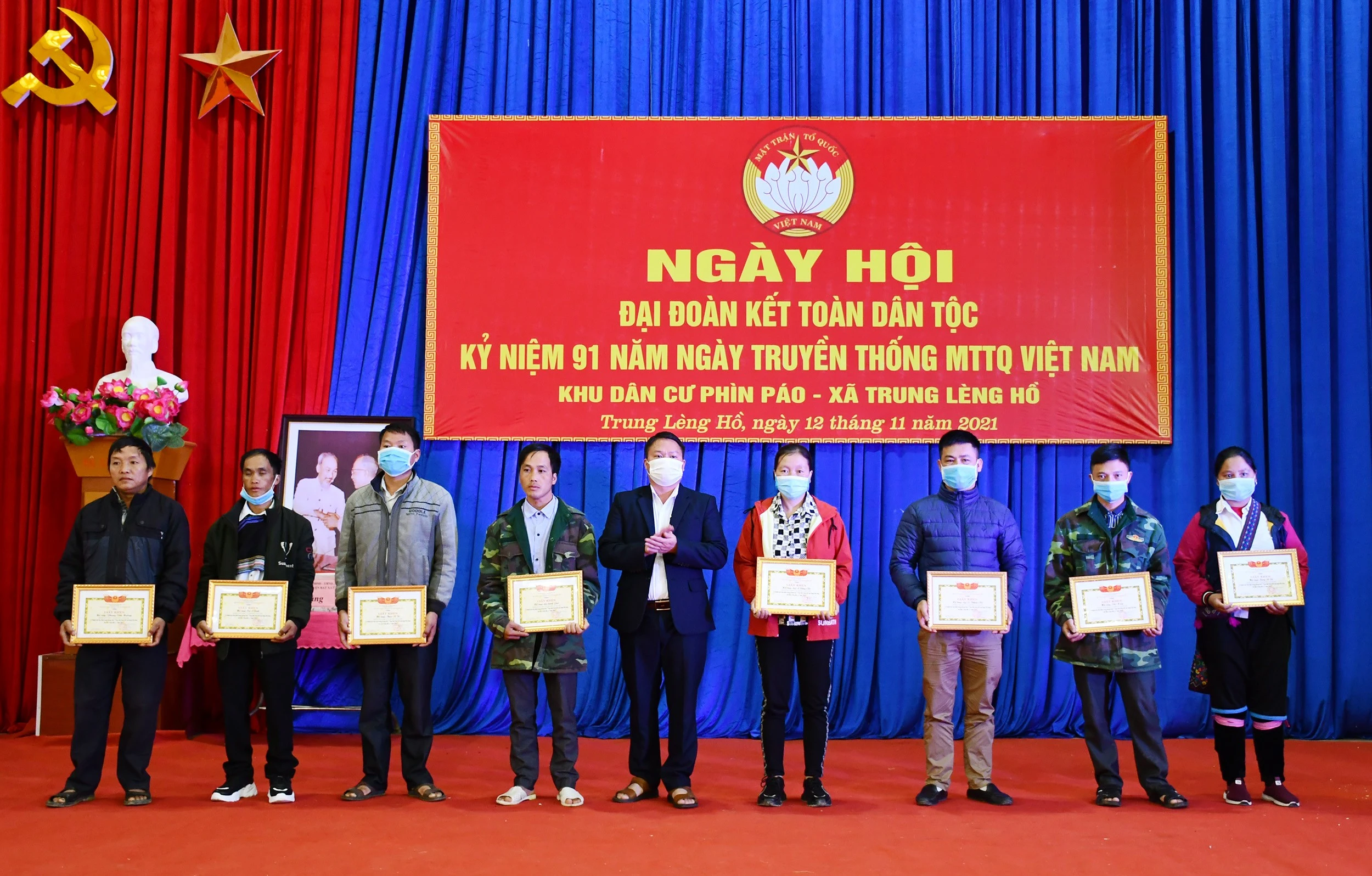 Trưởng Ban Tổ chức Tỉnh ủy Phạm Toàn Thắng dự Ngày hội đại đoàn kết tại xã Trung Lèng Hồ ảnh 4