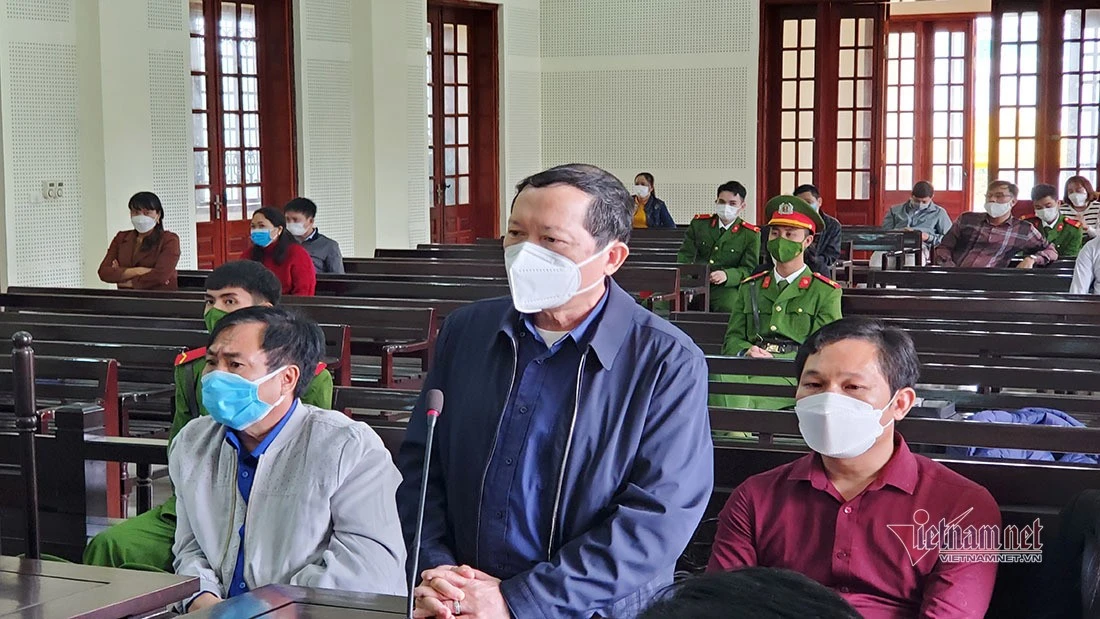 Xử tù cựu Trưởng Ban Dân tộc Nghệ An cùng 5 đồng phạm