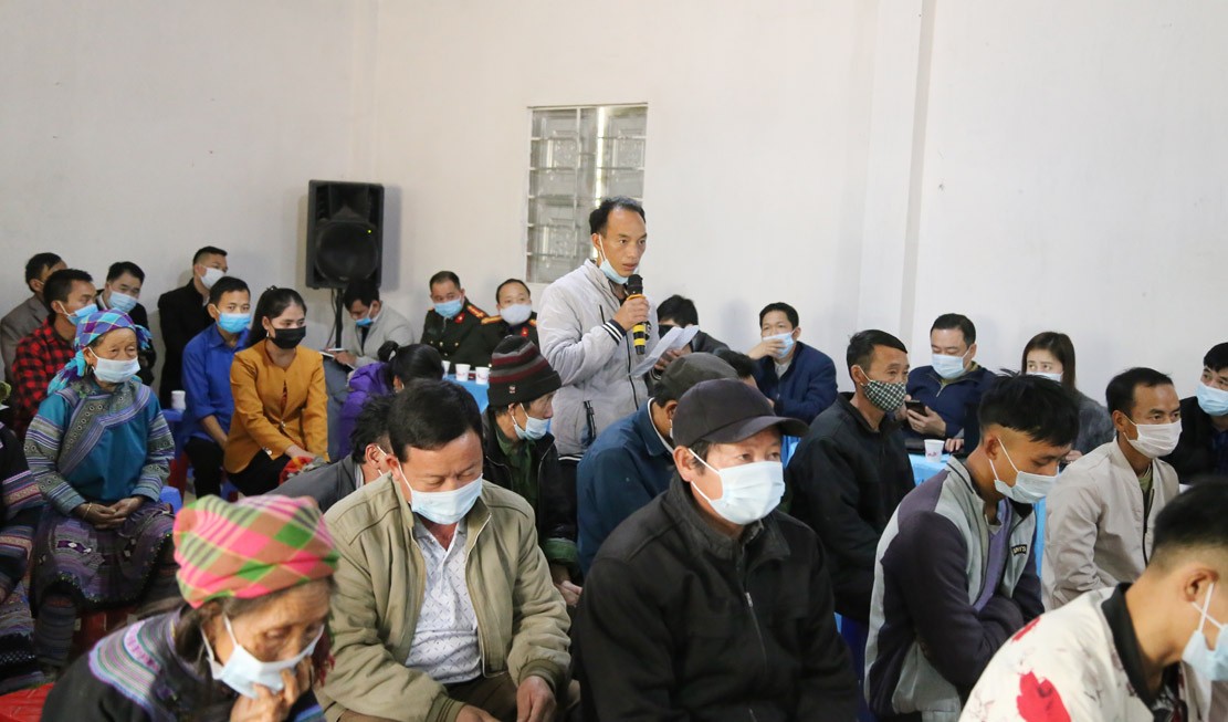UBND huyện Mường Khương tiếp xúc, đối thoại với nhân dân thôn Sả Lùng Chéng ảnh 2