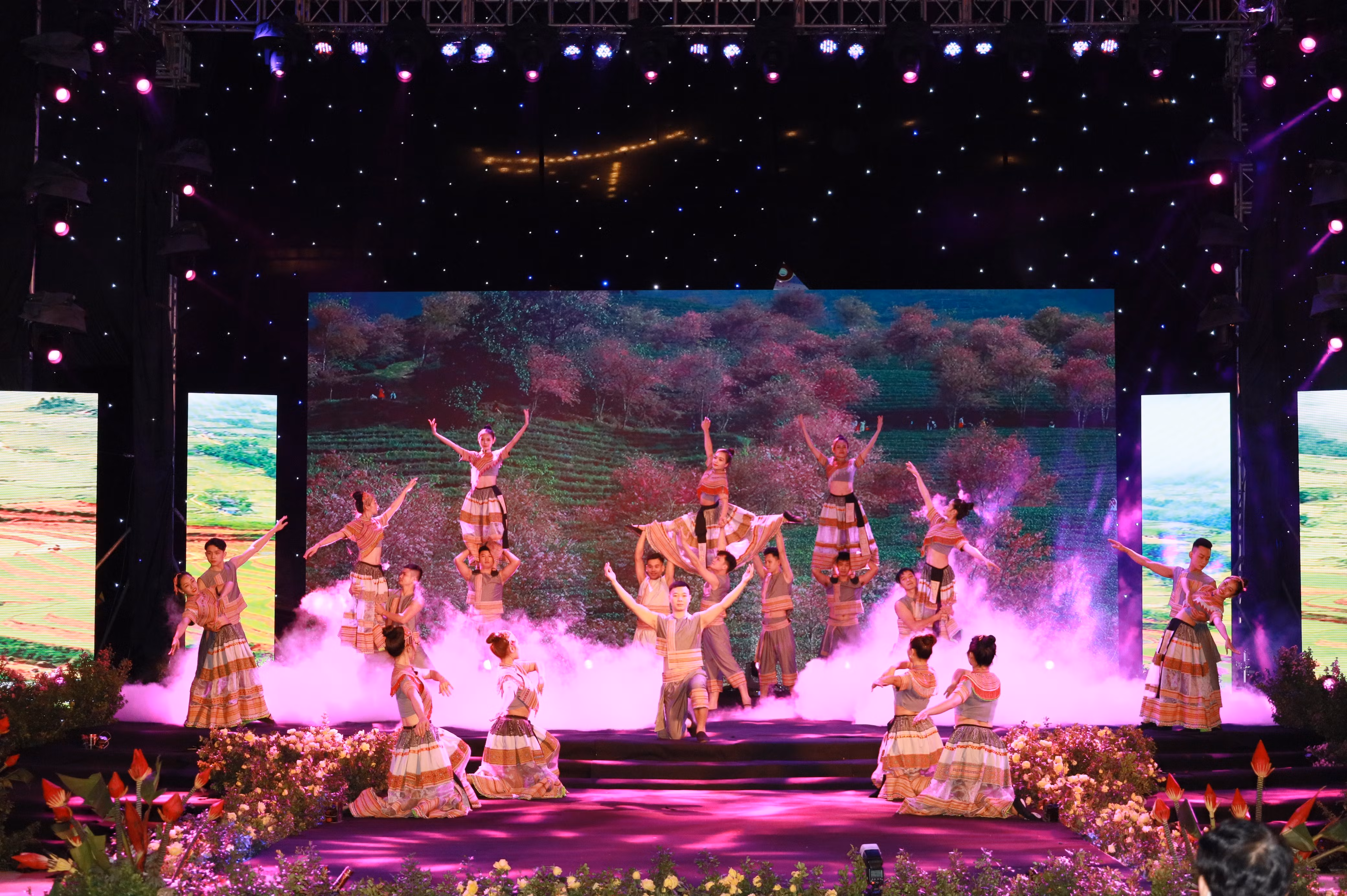 Văn hóa tạo động lực để Lào Cai phát triển ảnh 1