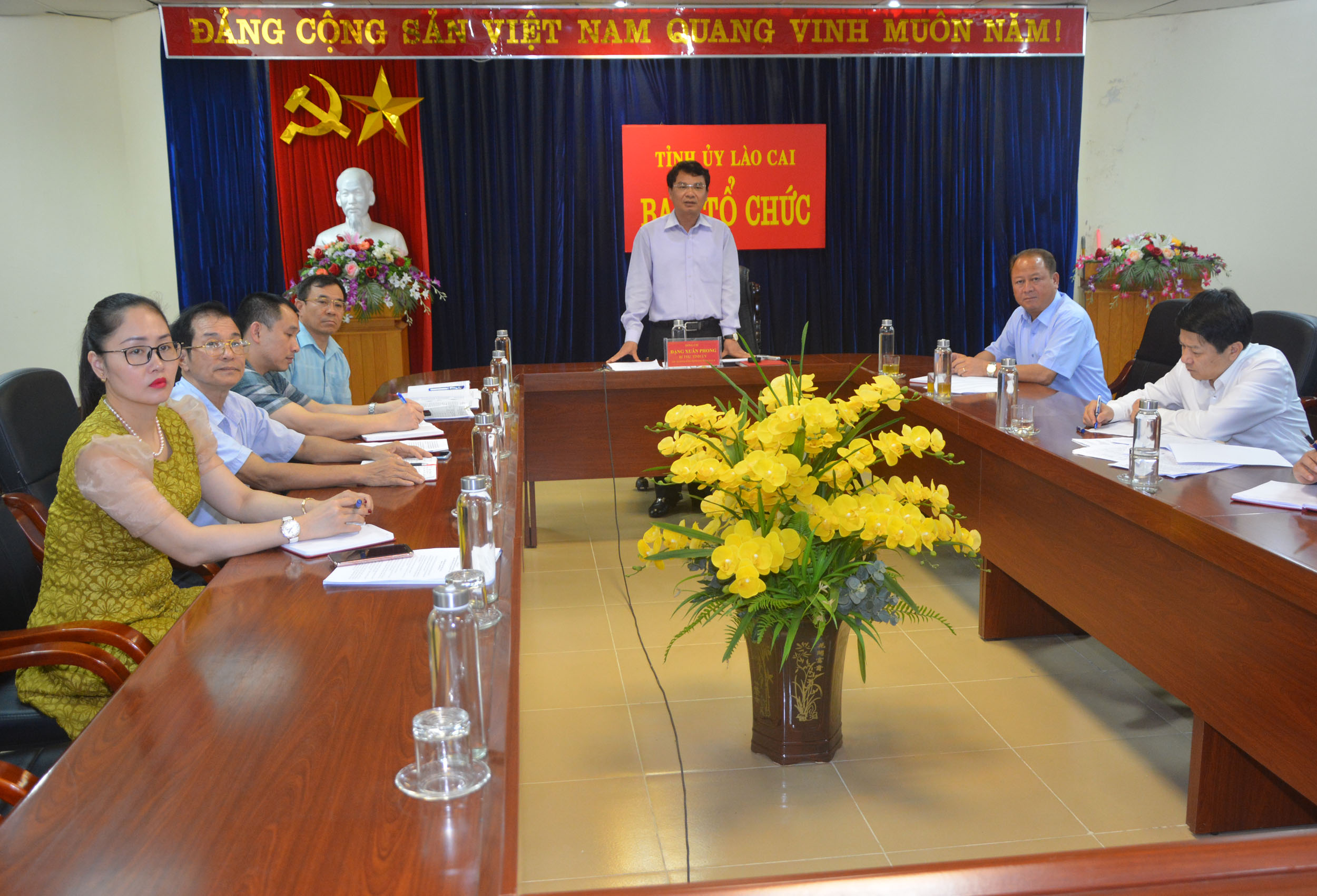 Bí thư Tỉnh ủy Đặng Xuân Phong phát biểu tại hội nghị.