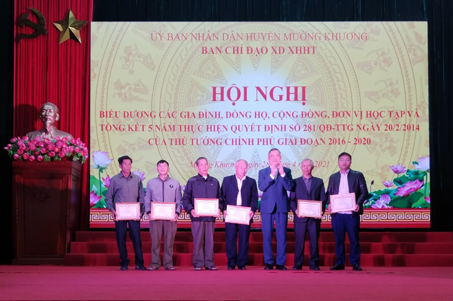 Mường Khương tổng kết 5 năm đẩy mạnh phong trào học tập suốt đời trong gia đình, dòng họ, cộng đồng ảnh 1