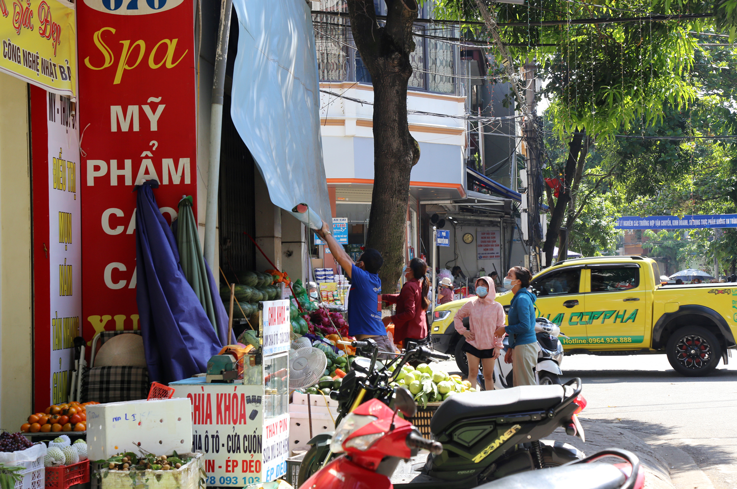 Phường Kim Tân ra quân lập lại trật tự đô thị ảnh 3 Phường Kim Tân ra quân lập lại trật tự đô thị ảnh 3
