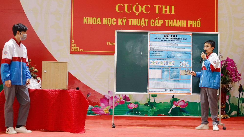 Thành phố Lào Cai: 57 dự án tham gia Cuộc thi Khoa học kỹ thuật năm học 2021 - 2022 ảnh 2