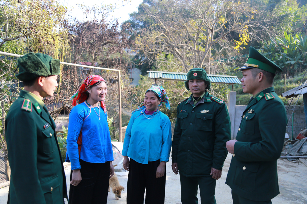 Lính biên phòng học tiếng đồng bào ảnh 1