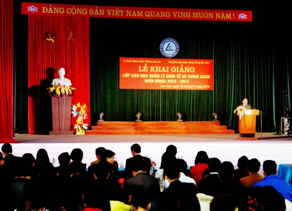 Quang cảnh lễ khai giảng. Quang cảnh lễ khai giảng.