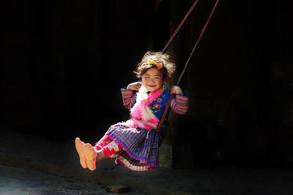 Nụ cười trong trẻo của trẻ em vùng cao ảnh 6