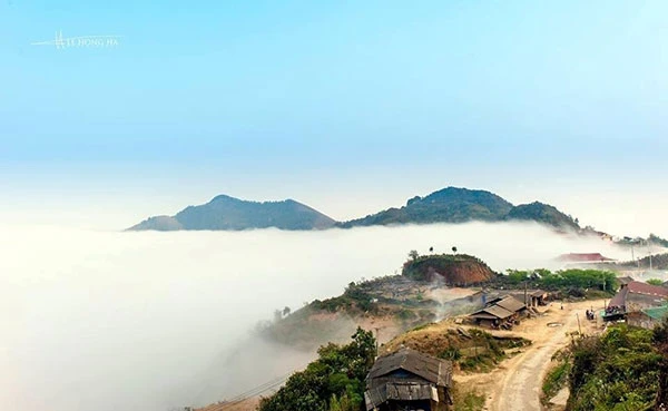 Tà Xùa được dân du lịch bụi đánh giá là ”Thiên đường chốn hạ giới” của Sơn La, Miền Bắc.