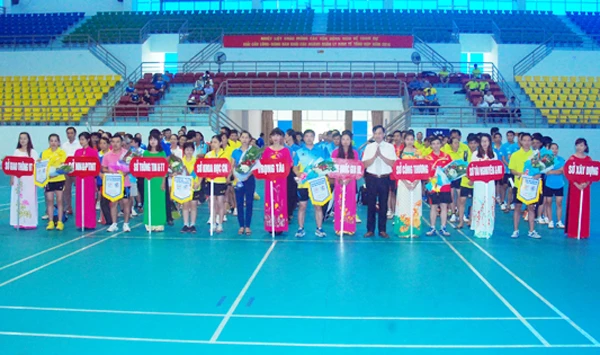 125 vận động viên tham dự giải.