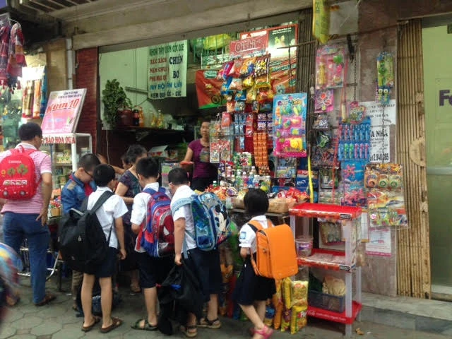 "Tem giấy" xuất hiện tại một số quán hàng xung quanh khu vực trường học ở TP Hồ Chí Minh và có nguy cơ lan rộng ra cả nước (ảnh chỉ mang tính minh họa)