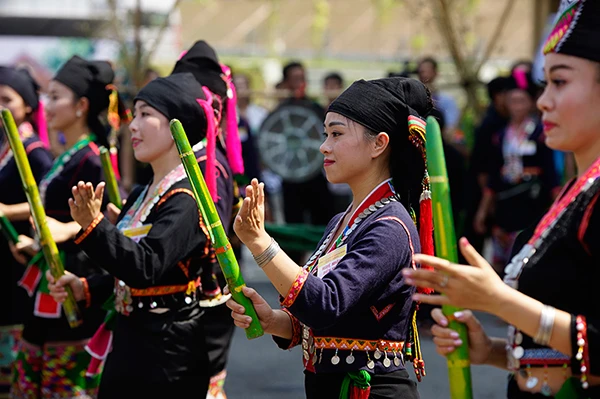 Đằm thắm phụ nữ vùng cao Tây Bắc ảnh 4