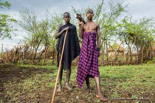 Khẩu AK-47 là biểu hiện của sự giàu có.