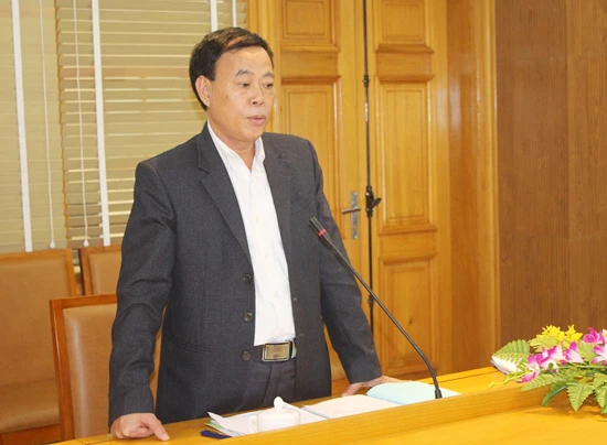 Đại biểu tham gia thảo luận tại hội nghị.