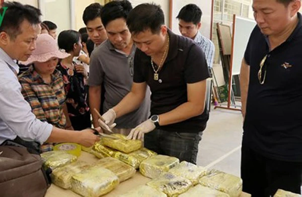 Đại úy Mai Tiến Phúc tham gia triệt phá Chuyên án 316S, thu giữ 329 bánh heroin.