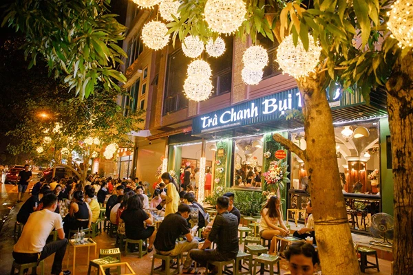 Một quán trà chanh ở thành phố Lào Cai rất đông khách. Một quán trà chanh ở thành phố Lào Cai rất đông khách.