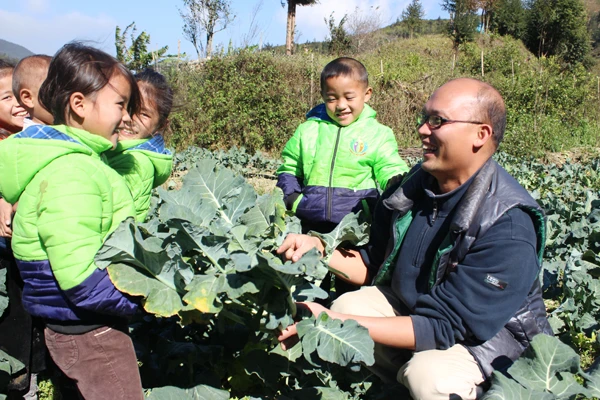 Thầy giáo Peter! ảnh 1