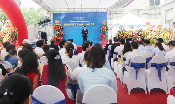 Quang cảnh lễ khai trương.