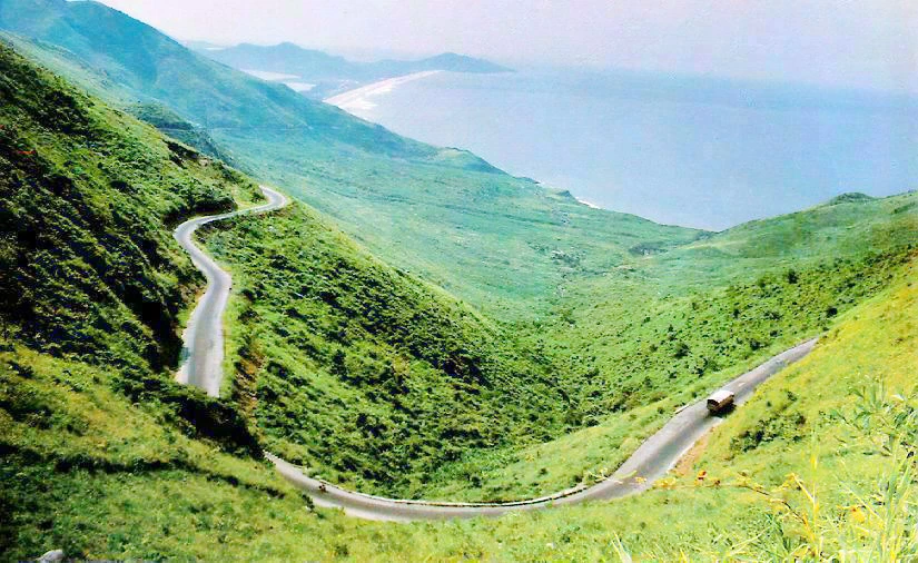 Nhiều tỉnh miền Trung tăng cường các tour du lịch tìm hiểu di tích lịch sử trên tuyến đường mòn Hồ Chí Minh.