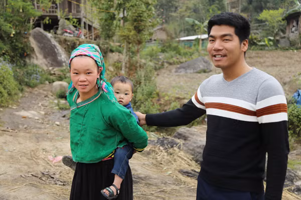 Gập ghềnh đường đến trường của học sinh Tả Củ Tỷ ảnh 5