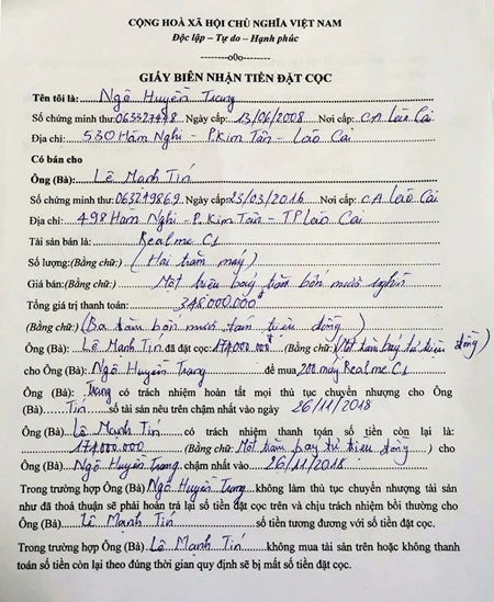 Một trong những khế ước nhận tiền đặt cọc của Ngô Huyền Trang với anh Lê Mạnh Tín. Một trong những khế ước nhận tiền đặt cọc của Ngô Huyền Trang với anh Lê Mạnh Tín.