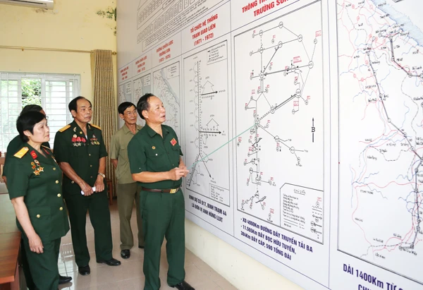 Các cựu chiến binh Bộ đội Trường Sơn ôn lại truyền thống.
