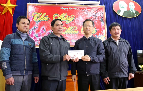 Ban Chỉ đạo Tây Bắc tặng quà và chúc tết tại huyện Bát Xát ảnh 6