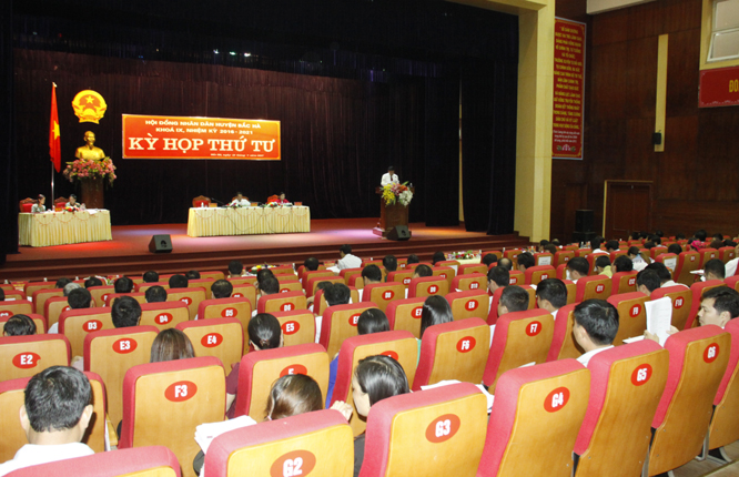 Quang cảnh kỳ họp.