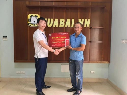 Game Vua Bài trao thưởng cho top cao thủ tài xỉu.