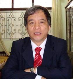 TS. Trần Hữu Sơn, Phó Chủ tịch Hội Văn nghệ dân gian Việt Nam.