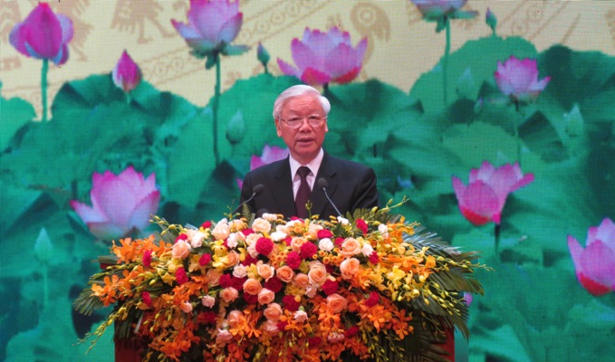 Tổng Bí thư Nguyễn Phú Trọng đọc diễn văn khai mạc tại Lễ kỷ niệm. Tổng Bí thư Nguyễn Phú Trọng đọc diễn văn khai mạc tại Lễ kỷ niệm.