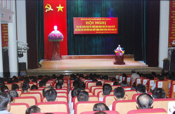 Quang cảnh hội nghị.