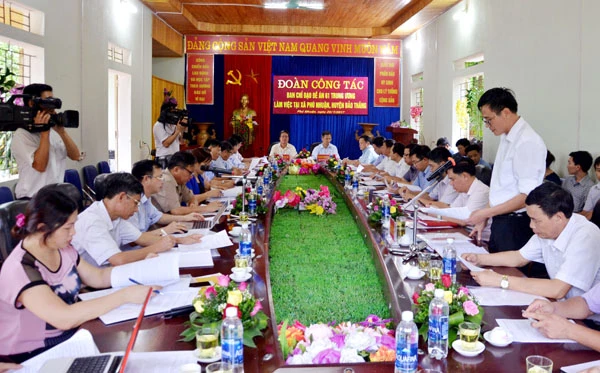 Quang cảnh buổi làm việc.