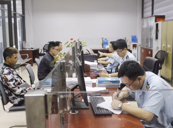 Hải quan Lào Cai đưa ra nhiều giải pháp tăng thu ngân sách địa phương.