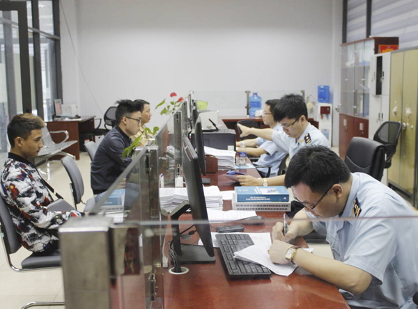 Hải quan Lào Cai đưa ra nhiều giải pháp tăng thu ngân sách địa phương.