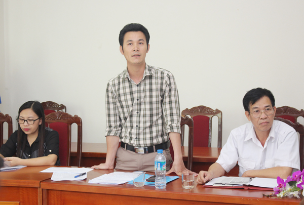 Đại biểu tham gia ý kiến tại hội nghị.