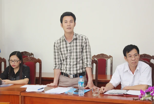 Đại biểu tham gia ý kiến tại hội nghị.