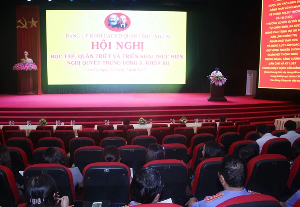 Quang cảnh hội nghị.