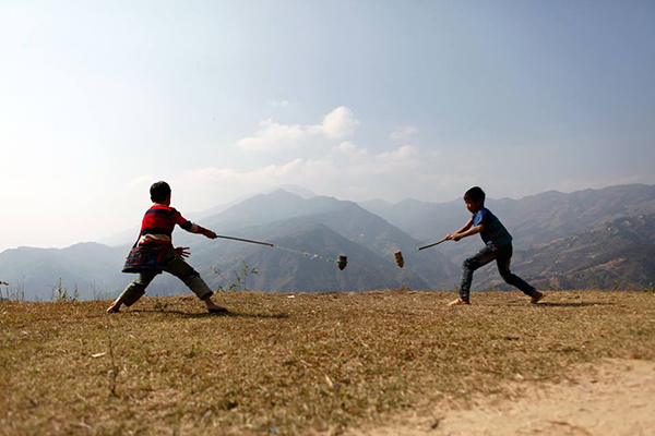 Ngày hè của trẻ em vùng cao Lào Cai ảnh 5 Ngày hè của trẻ em vùng cao Lào Cai ảnh 5