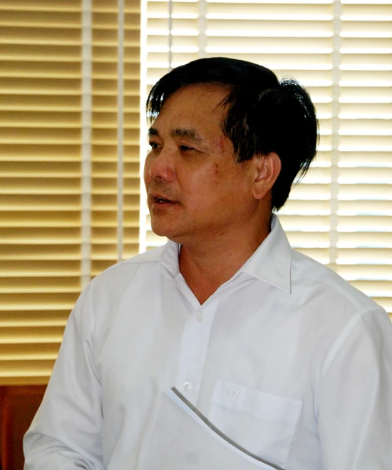 Lãnh đạo UBND thành phố Lào Cai phát biểu tại hội nghị.