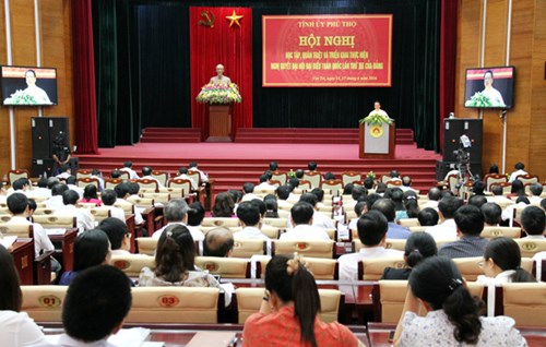 Hội nghị trực tuyến học tập, quán triệt và triển khai thực hiện Nghị quyết Đại hội đại biểu toàn quốc lần thứ XII của Đảng của Tỉnh ủy Phú Thọ.