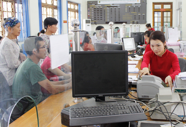 Hoạt động tín dụng tại Ngân hàng Nông nghiệp và Phát triển nông thôn Chi nhánh Lào Cai. Hoạt động tín dụng tại Ngân hàng Nông nghiệp và Phát triển nông thôn Chi nhánh Lào Cai.