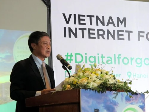 Thứ trưởng Bộ Thông tin và Truyền thông Phạm Hồng Hải phát biểu tại Diễn đàn VIF 2017.
