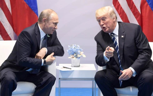 Tổng thống Nga Vladimir Putin và Tổng thống Mỹ Donald Trump. Tổng thống Nga Vladimir Putin và Tổng thống Mỹ Donald Trump.